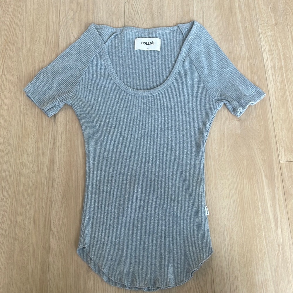 Rolla’s scoop neck ribbed tee